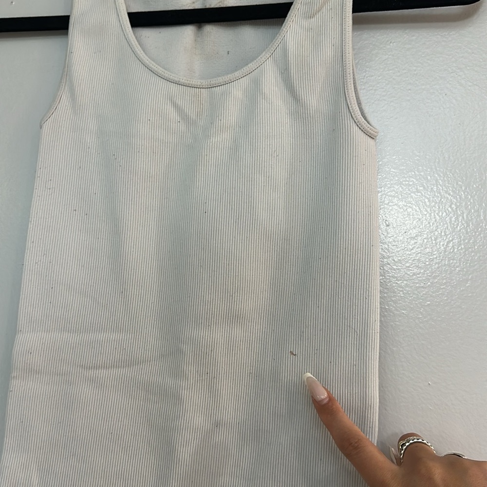 MOVING SALE Sugarlips Original Ribbed White Seamless Tank Top - Picture 5 of 7